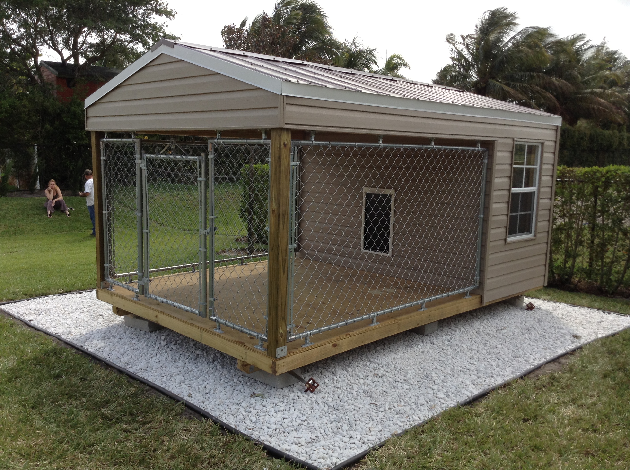 heated and cooled dog house